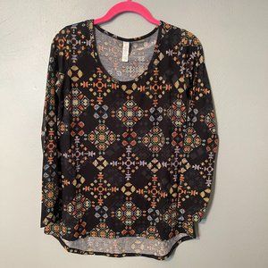 D25 Like new LuLaRoe LYNNAE Long sleeve Tee XS